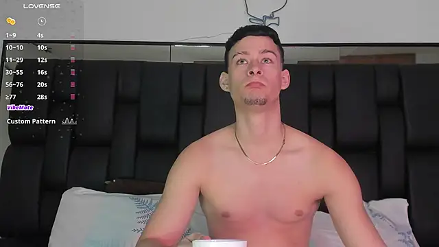 JadeSmiith  online show from 02/25/25, 10:07