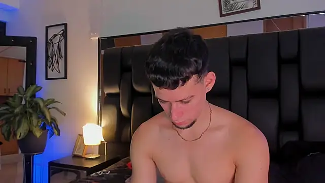 JadeSmiith  online show from 09/12/25, 07:47