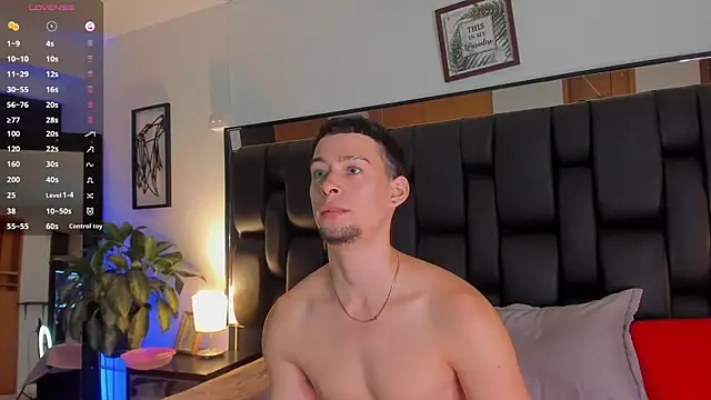 JadeSmiith  online show from 09/18/25, 10:56