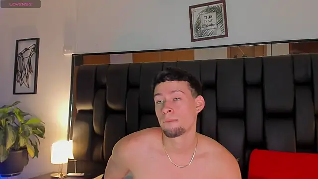 JadeSmiith  online show from 10/14/25, 10:21