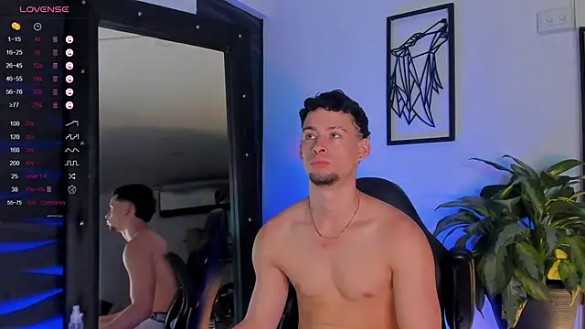 JadeSmiith  online show from 10/30/25, 09:48