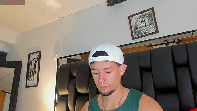 JadeSmiith  online show from 12/20/25, 10:50