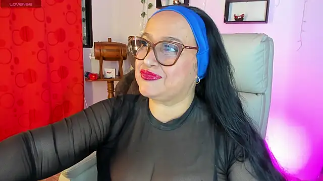 Gia Nahomi online show from 03/04/26, 11:22