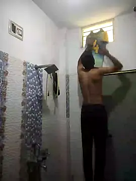 Snapshot of loganwollf chatting on 01/26/25, 09:29 loganwollf online show from 01/26/25, 09:29