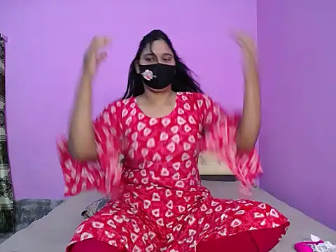 Hot Maleka online show from 10/23/25, 01:16