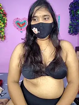 Hot Maleka online show from 12/01/25, 01:38