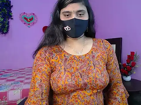 Hot Maleka online show from 04/01/26, 04:37