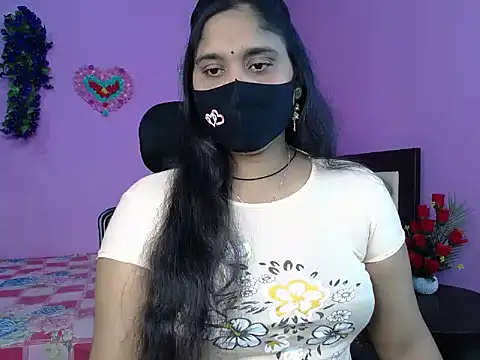 Hot Maleka online show from 04/05/26, 04:04