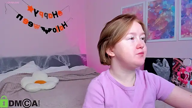 Sara Robinson online show from 10/29/25, 02:36