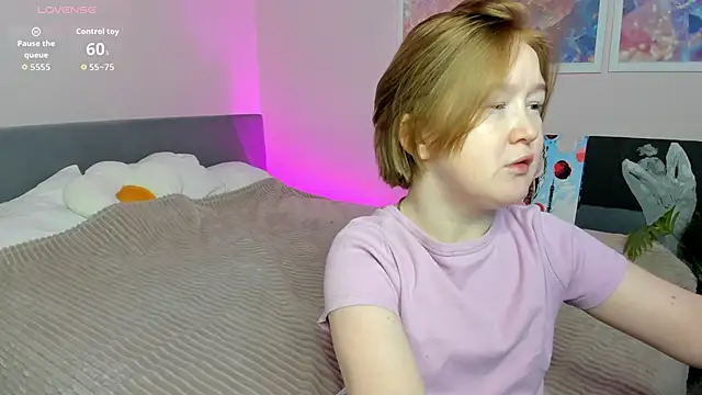 Sara Robinson online show from 11/05/25, 02:22