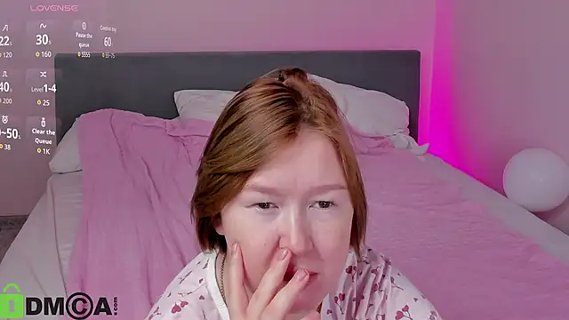 Sara Robinson online show from 11/15/25, 03:04