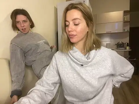 Snapshot of Take_Me_Awayy chatting on 12/04/24, 01:42 Take Me Awayy online show from 12/04/24, 01:42