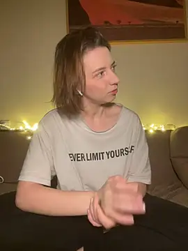 Snapshot of Take_Me_Awayy chatting on 12/09/24, 10:30 Take Me Awayy online show from 12/09/24, 10:30