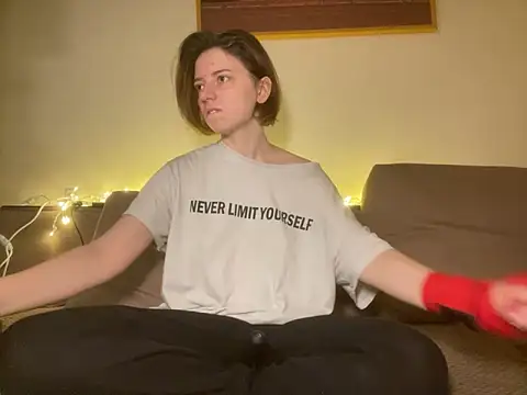 Snapshot of Take_Me_Awayy chatting on 12/10/24, 01:00 Take Me Awayy online show from 12/10/24, 01:00