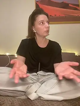 Snapshot of Take_Me_Awayy chatting on 12/25/24, 12:47 Take Me Awayy online show from 12/25/24, 12:47