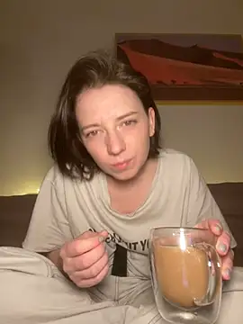 Snapshot of Take_Me_Awayy chatting on 01/05/25, 08:21 Take Me Awayy online show from 01/05/25, 08:21