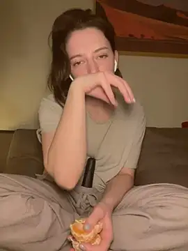 Snapshot of Take_Me_Awayy chatting on 01/10/25, 08:04 Take Me Awayy online show from 01/10/25, 08:04