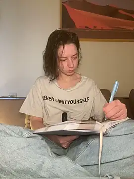 Snapshot of Take_Me_Awayy chatting on 01/12/25, 06:17 Take Me Awayy online show from 01/12/25, 06:17