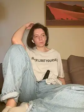 Snapshot of Take_Me_Awayy chatting on 01/14/25, 07:17 Take Me Awayy online show from 01/14/25, 07:17