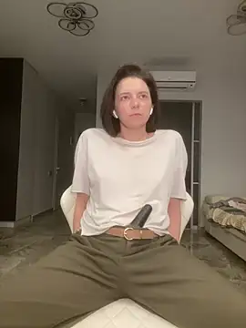 Snapshot of Take_Me_Awayy chatting on 02/09/25, 06:58 Take Me Awayy online show from 02/09/25, 06:58