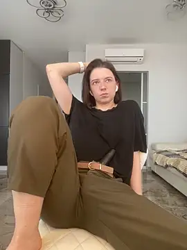 Snapshot of Take_Me_Awayy chatting on 02/11/25, 10:04 Take Me Awayy online show from 02/11/25, 10:04