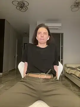 Snapshot of Take_Me_Awayy chatting on 02/11/25, 04:13 Take Me Awayy online show from 02/11/25, 04:13