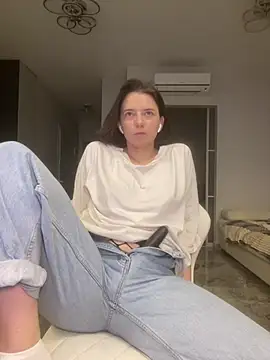 Snapshot of Take_Me_Awayy chatting on 02/13/25, 04:28 Take Me Awayy online show from 02/13/25, 04:28