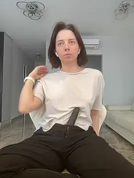 Snapshot of Take_Me_Awayy chatting on 02/18/25, 02:27 Take Me Awayy online show from 02/18/25, 02:27