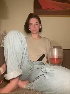 Snapshot of Take_Me_Awayy chatting on 02/26/25, 07:05 Take Me Awayy online show from 02/26/25, 07:05