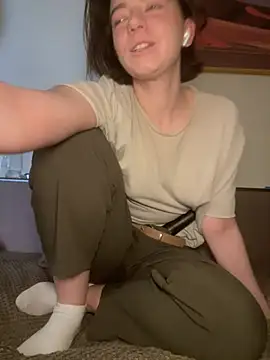 Snapshot of Take_Me_Awayy chatting on 03/04/25, 08:24 Take Me Awayy online show from 03/04/25, 08:24