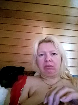 Snapshot of Lauri_scherri chatting on 09/27/25, 11:48 Lauri scherri online show from 09/27/25, 11:48