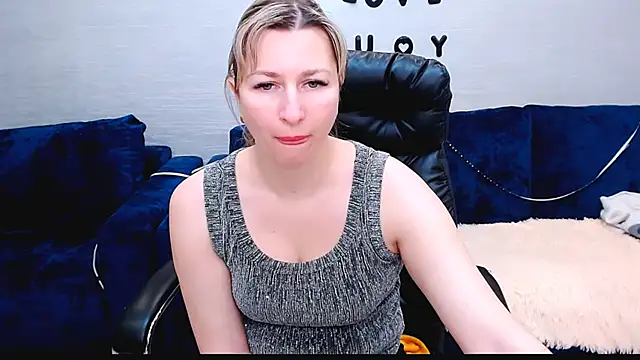 Incredible Ariela online show from 12/15/25, 09:57