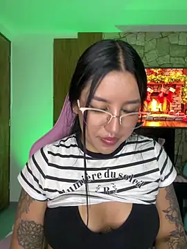 Tamara Roberts1 online show from 12/12/24, 05:31