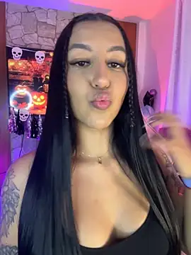 Tamara Roberts1 online show from 10/08/25, 12:19