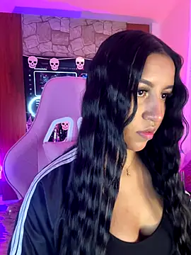 Tamara Roberts1 online show from 10/20/25, 11:49