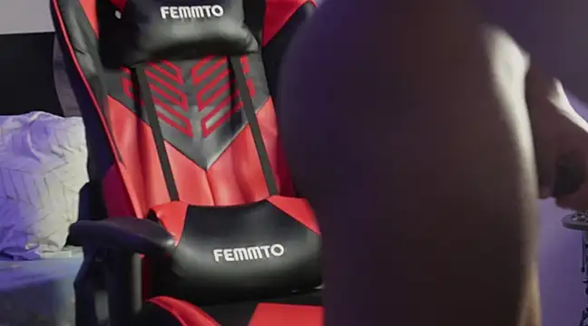 Snapshot of May_Dylan1 chatting on 12/04/24, 01:31 May Dylan1 online show from 12/04/24, 01:31