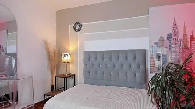 valeriavibes online show from 12/09/24, 07:50