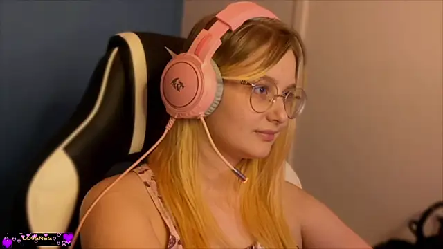 JacyWinslat online show from 02/19/25, 07:48