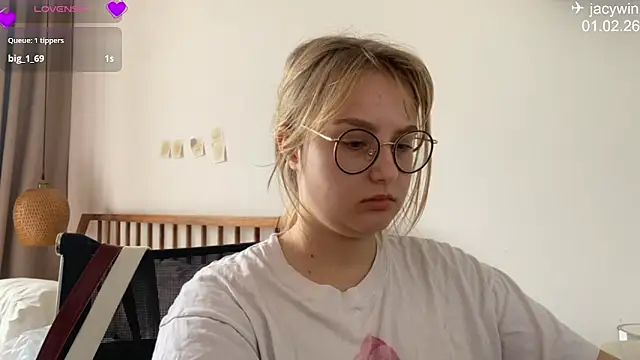 JacyWinslat online show from 02/01/26, 06:12