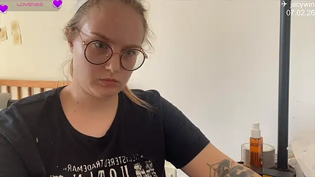 JacyWinslat online show from 02/08/26, 09:13