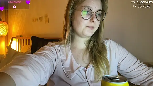 JacyWinslat online show from 03/16/26, 09:19