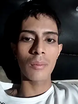 Snapshot of DOMINANTE_KLOE_ chatting on 03/05/25, 01:31 DOMINANTE KLOE online show from 03/05/25, 01:31