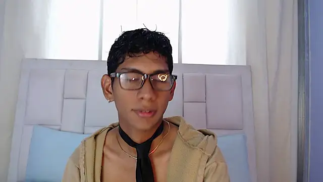 Nick Collins18 online show from 11/27/25, 06:10