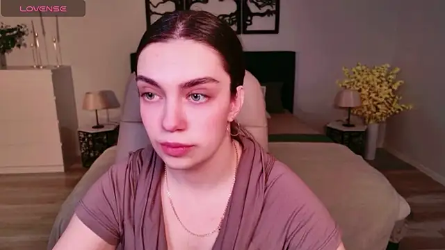 DaniellaLovely online show from 11/23/25, 11:10