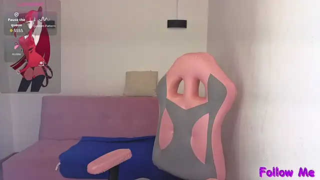 vittorialombardi   online show from 02/08/26, 07:01