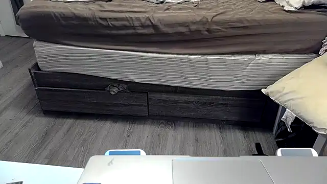 Kittyymaze1 online show from 04/14/26, 11:49