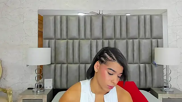 Snapshot of TiaraRosse chatting on 01/23/25, 04:19 TiaraRosse online show from 01/23/25, 04:19