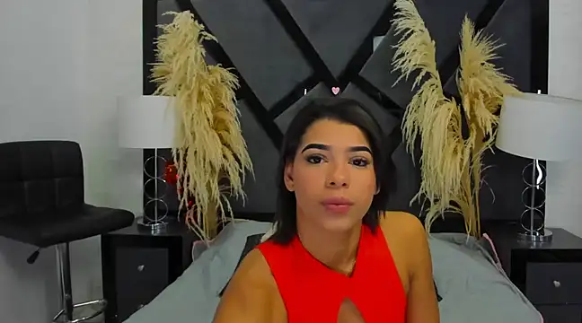 Snapshot of TiaraRosse chatting on 01/27/25, 05:03 TiaraRosse online show from 01/27/25, 05:03