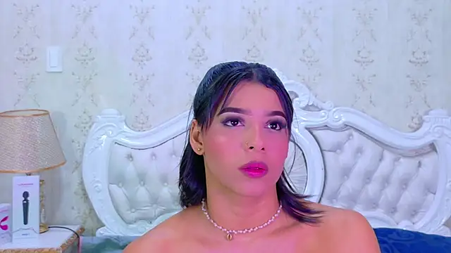 TiaraRosse online show from 11/02/25, 02:58