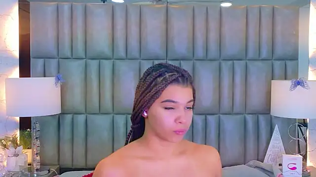 TiaraRosse online show from 02/11/26, 03:33